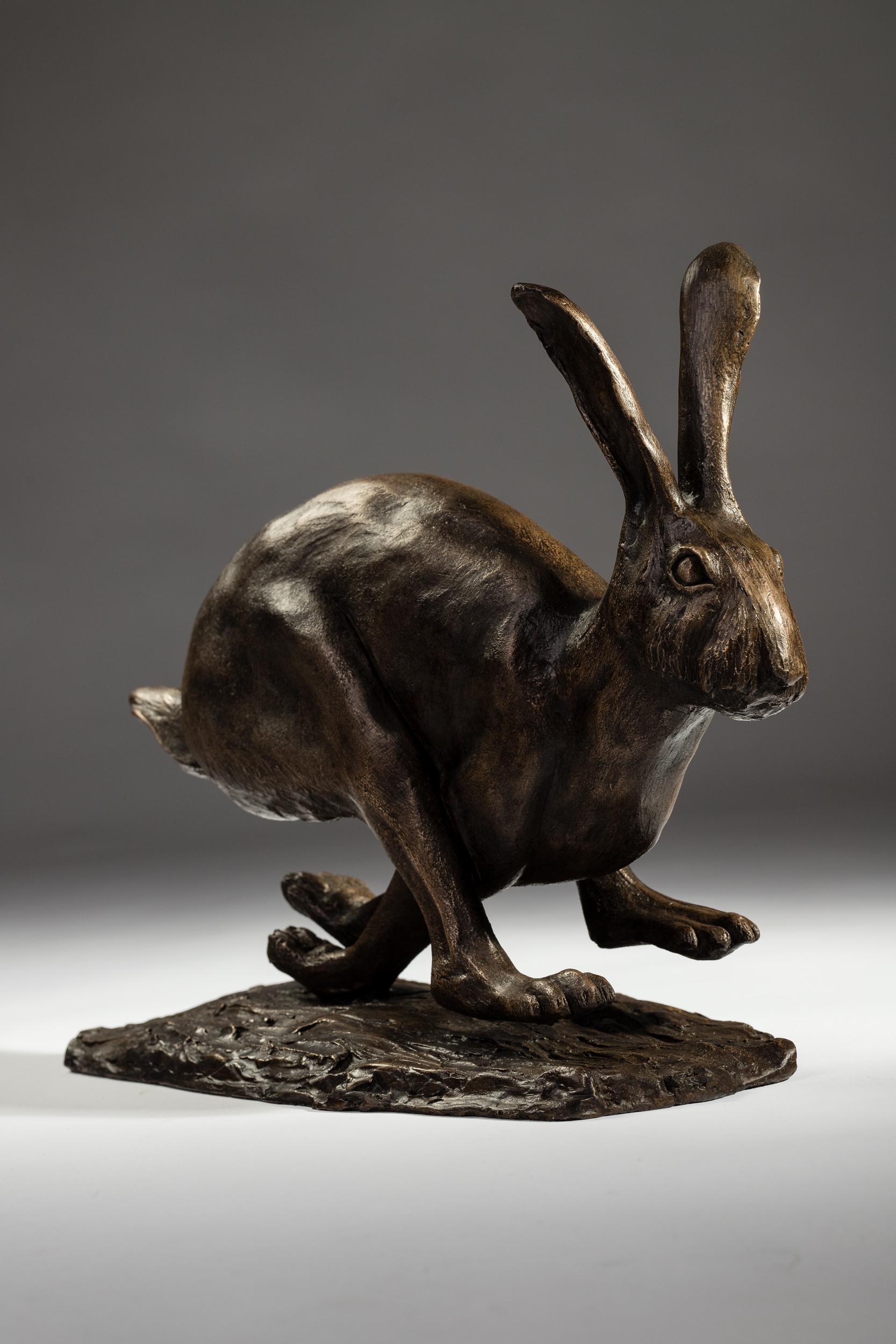 Sculpture in bronze resin. - image 4